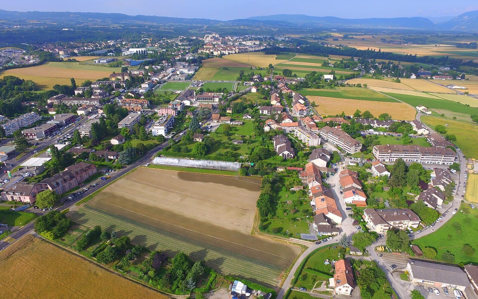 Perly-Certoux, guide d'une commune de la campagne genevoise
