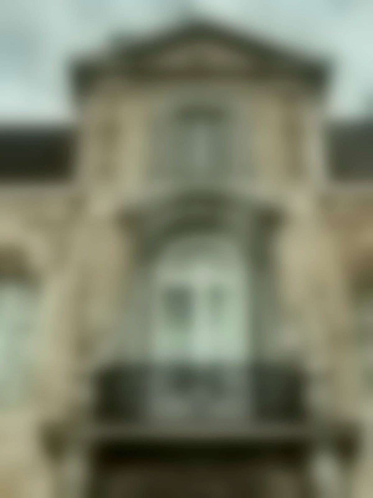 Bien off-market